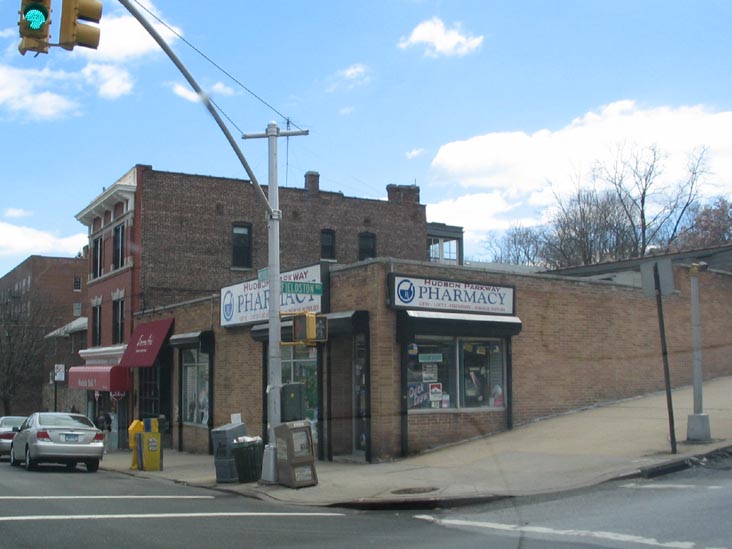 Hudson Parkway Pharmacy, 5700 Mosholu Avenue, Riverdale, The Bronx
