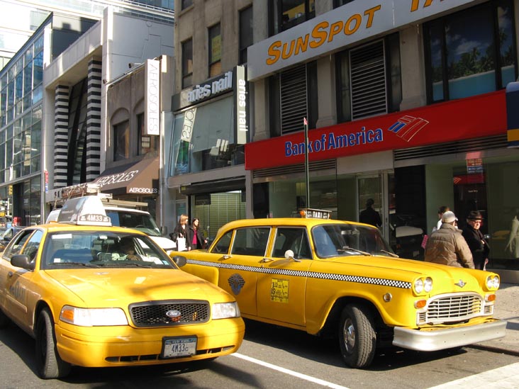 Checker Cab, Lexington Avenue and 57th Street, NE Corner, Midtown Manhattan, February 2, 2009
