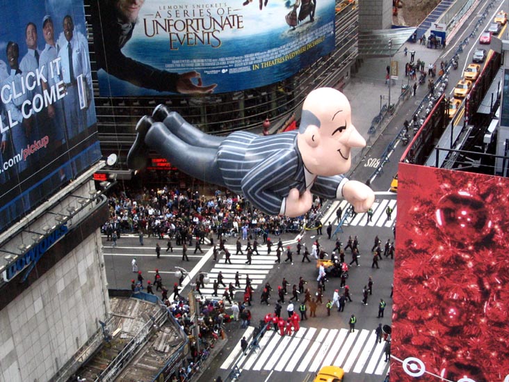 Ask Jeeves Balloon, Macy's Thanksgiving Day Parade, Times Square, Midtown Manhattan, November 25, 2004