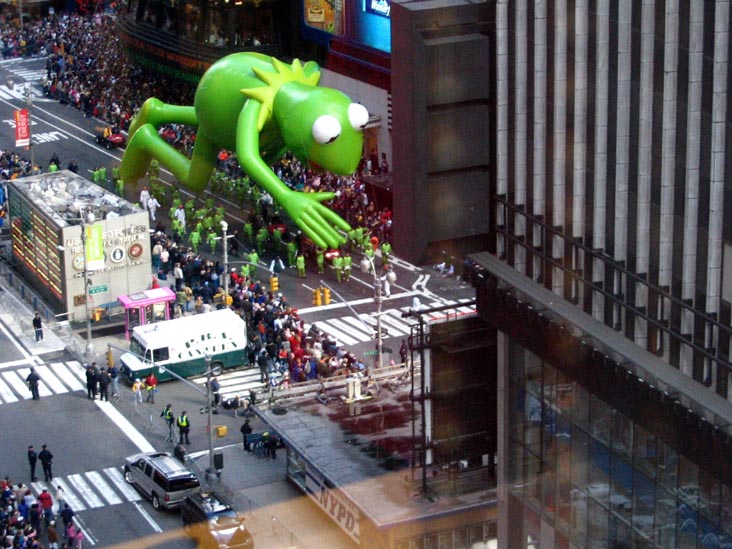 Kermit Balloon, Macy's Thanksgiving Day Parade, Times Square, Midtown Manhattan, November 25, 2004