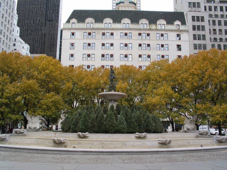 Pulitzer Fountain, Grand Army Plaza, Manhattan, November 22, 2004
