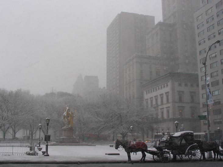 Sherman Monument, Snow, Grand Army Plaza, Manhattan, March 16, 2004