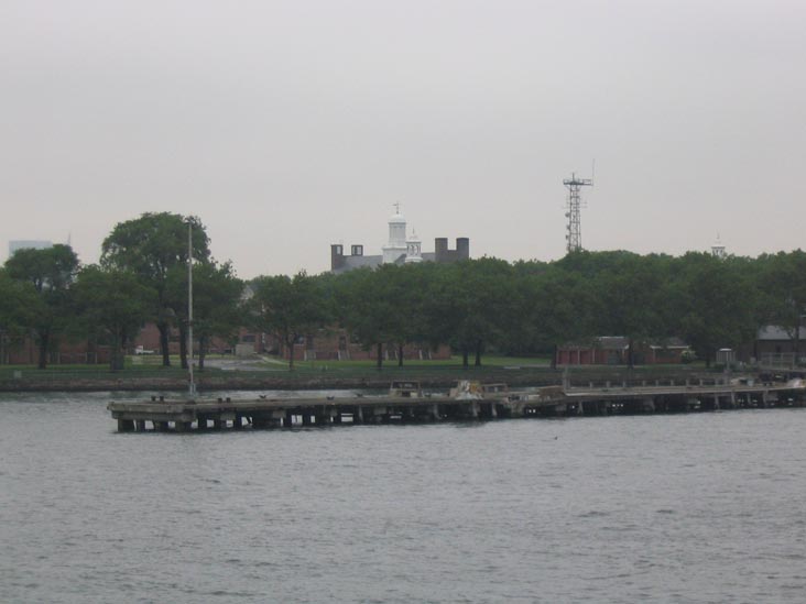 Governors Island Waterfront, Buttermilk Channel, May 26, 2004