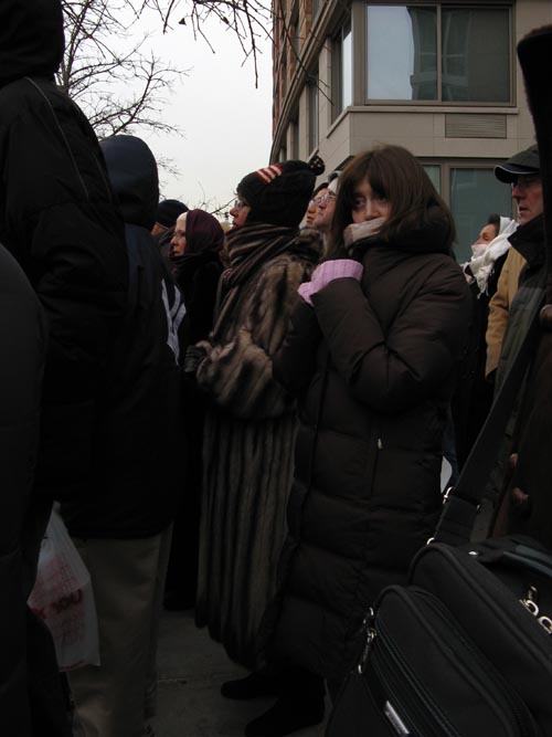 Crowd Waiting To See Cranes Raise US Airways Flight 1549 Fuselage, Battery Park City Waterfront, Lower Manhattan, January 17, 2009, 4:11 p.m.