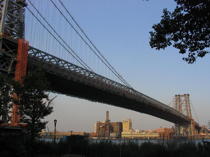 Williamsburg Bridge, East River Park, Lower East Side, Manhattan