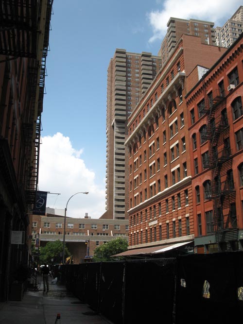 Franklin Street Between Hudson Street and Greenwich Street, Tribeca, Lower Manhattan, August 8, 2011