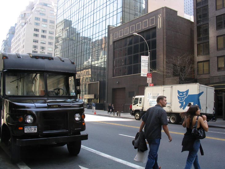 East 57th Street between Third and Lexington, South Side, Midtown Manhattan