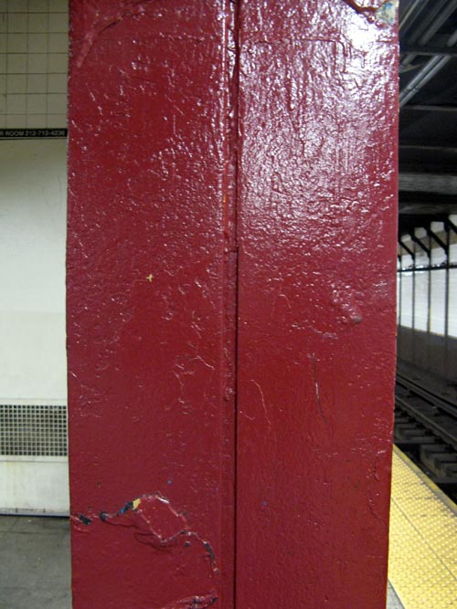 7 Train Platform, 5 Avenue-Bryant Park Subway Station, Midtown Manhattan, January 17, 2010