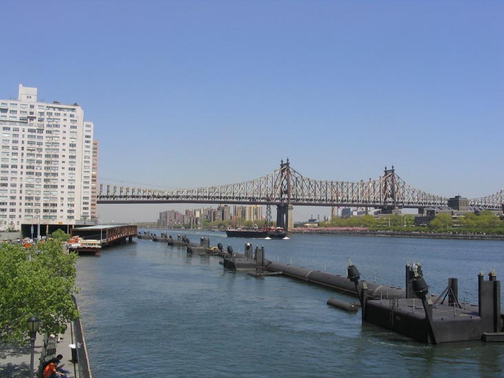 Queensboro Bridge From Peter Detmold Park, Midtown Manhattan