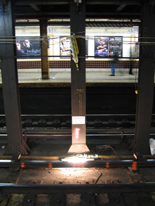 Fifth Avenue-59th Street Subway Station, Midtown Manhattan, November 19, 2008