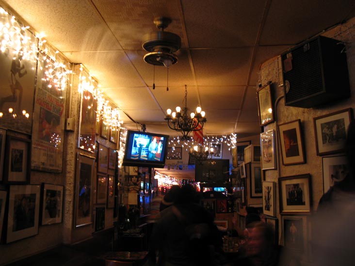 Jimmy's Corner, 140 West 44th Street, Midtown Manhattan, December 24, 2009