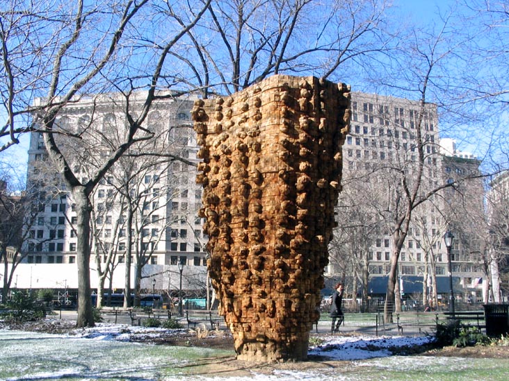 Ursula von Rydingsvard's "Czara z Babelkami," Madison Square Park, Midtown Manhattan, January 31, 2007