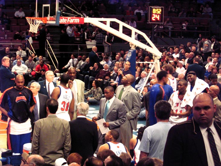Time Out, First Quarter, New York Knicks vs. Charlotte Bobcats, Madison Square Garden, Midtown Manhattan, April 9, 2008