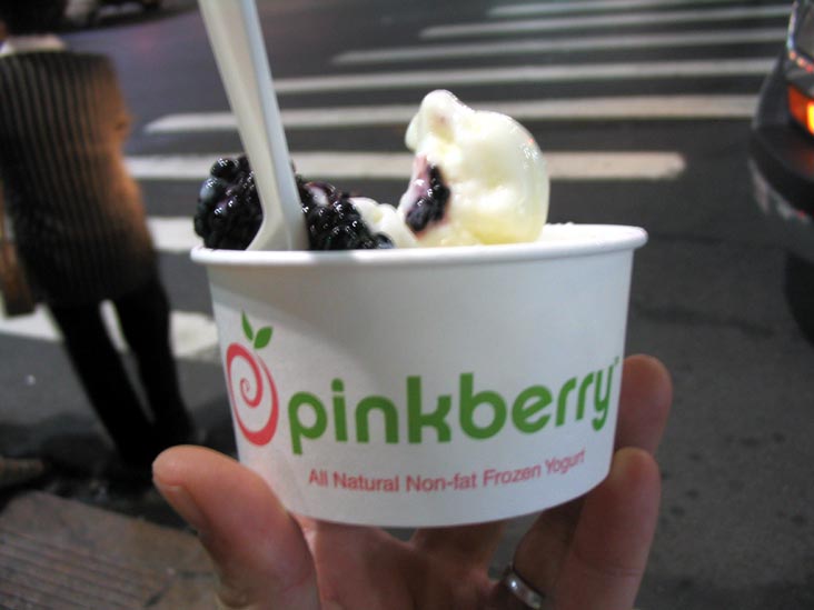 Pinkberry, 7 West 32nd Street, Midtown Manhattan