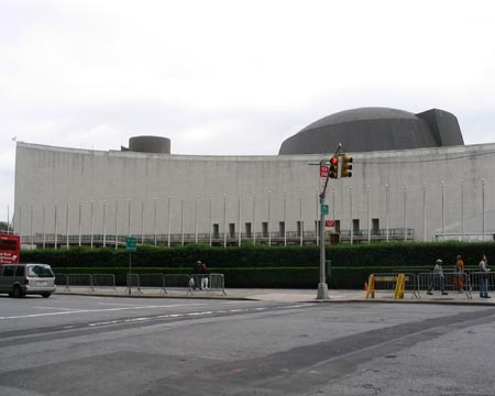 United Nations, 44th Street and First Avenue, Midtown Manhattan