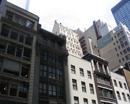 North Side of 47th Street between Fifth and Madison, Midtown Manhattan