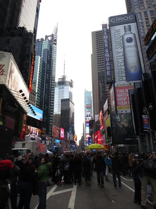Broadway Near 48th Street, Times Square, Midtown Manhattan, December 31, 2012, 2:46 p.m.