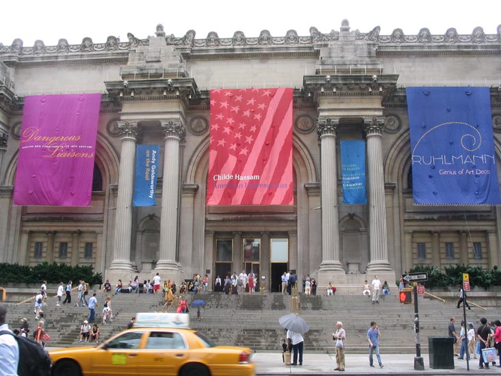 Steps, Metropolitan Museum of Art, 1000 Fifth Avenue at 82nd Street, Manhattan