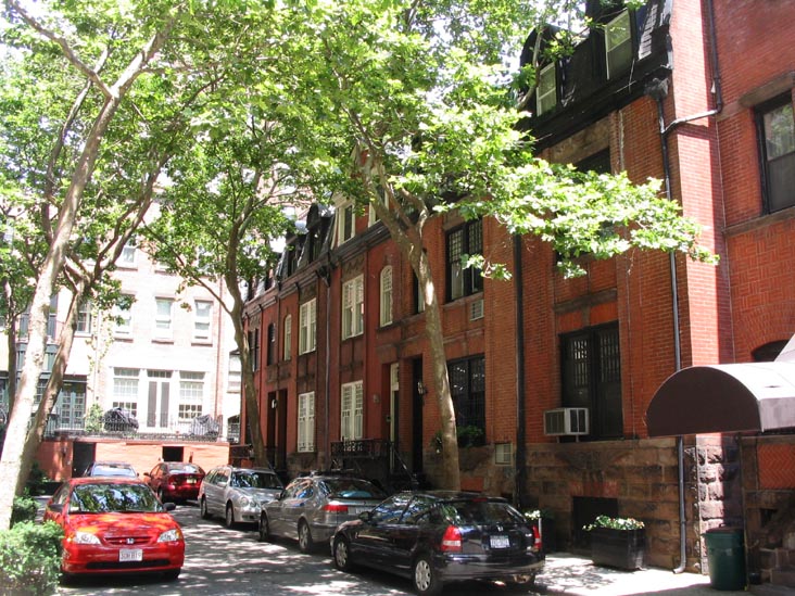 Henderson Place North of 86th Street, Upper East Side, Manhattan