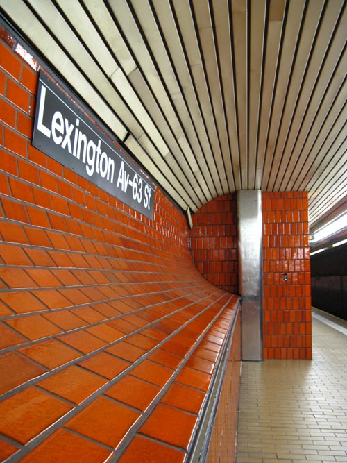 Downtown F Train Platform, Lexington Avenue-63rd Street Subway Station, Upper East Side, Manhattan