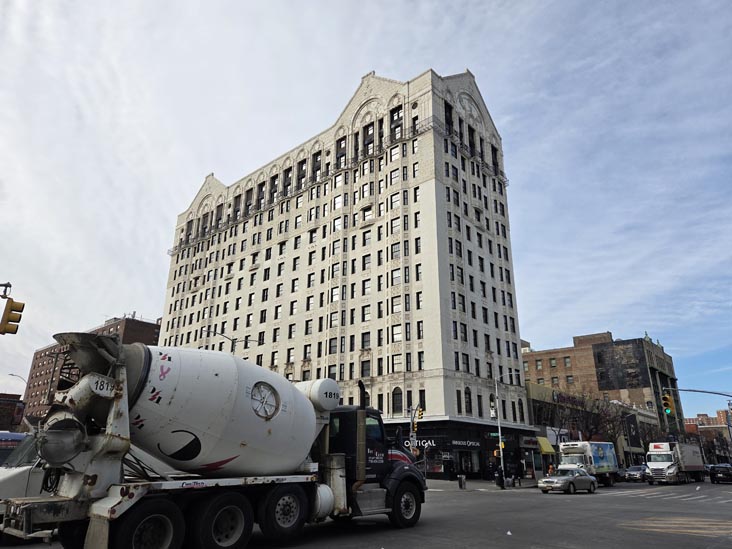 125th Street and Adam Clayton Powell, Jr. Boulevard, SW Corner, Harlem, Manhattan, January 23, 2026