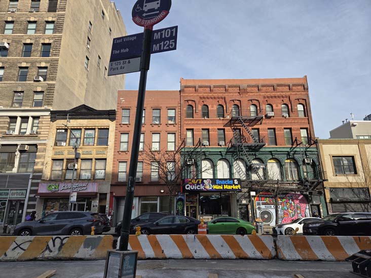 North Side of 125th Street Between Park Avenue and Lexington Avenue, East Harlem, Manhattan, January 23, 2026