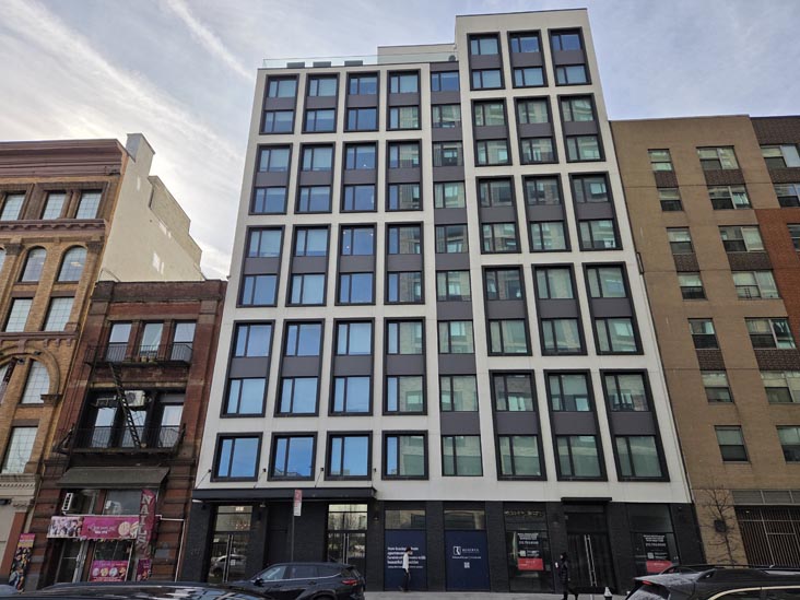 South Side of 125th Street Between Second Avenue and Third Avenue, East Harlem, Manhattan, January 23, 2026