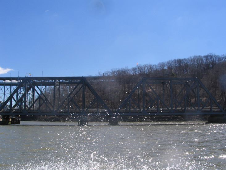 Spuyten Duyvil Swing Bridge, Harlem River, Upper Manhattan