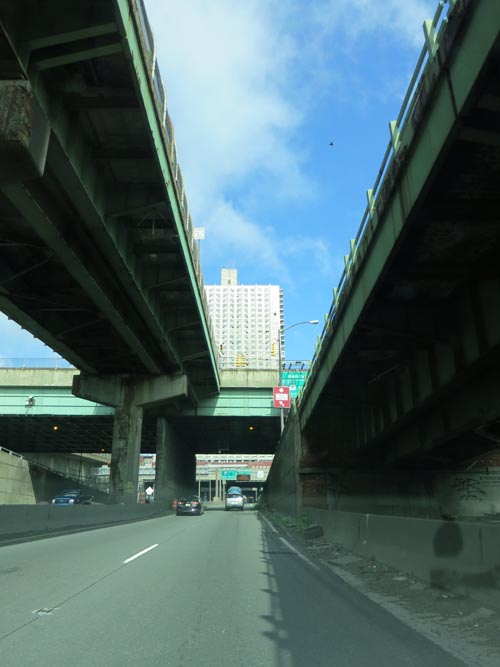 Trans-Manhattan Expressway, Washington Heights, Upper Manhattan