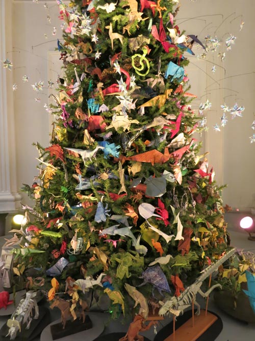 Origami Holiday Tree, Grand Gallery, 1st Floor, American Museum of Natural History, Upper West Side, Manhattan, December 26, 2014