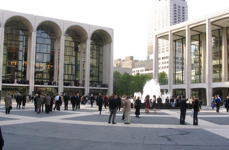 Josie Robertson Plaza, Lincoln Center for the Performing Arts, Upper West Side, Manhattan, April 27, 2004