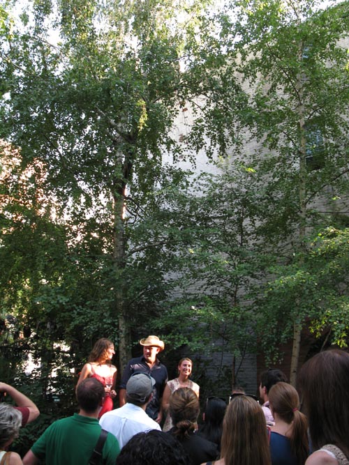 Outstanding in the Field Bill Telepan Dinner, La Plaza Cultural, 8th Street Between Avenues B and C, East Village, Manhattan, August 31, 2010