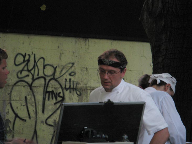 Outstanding in the Field Bill Telepan Dinner, La Plaza Cultural, 8th Street Between Avenues B and C, East Village, Manhattan, August 31, 2010