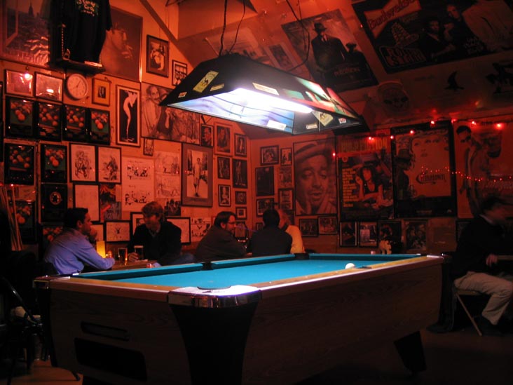 The Stoned Crow, 85 Washington Place, Greenwich Village, Manhattan