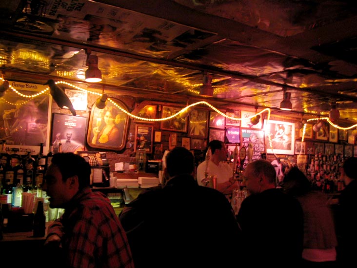 The Stoned Crow, 85 Washington Place, Greenwich Village, Manhattan