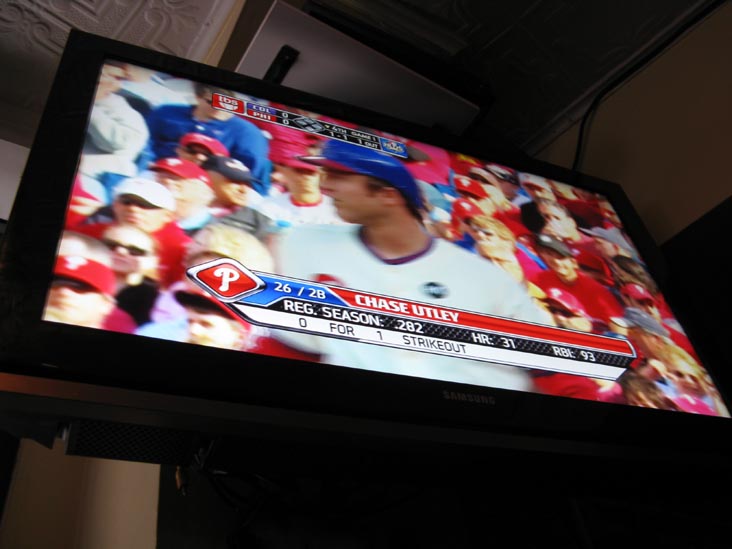 Wogie's Bar & Grill, 39 Greenwich Avenue, West Village, Manhattan, October 7, 2009