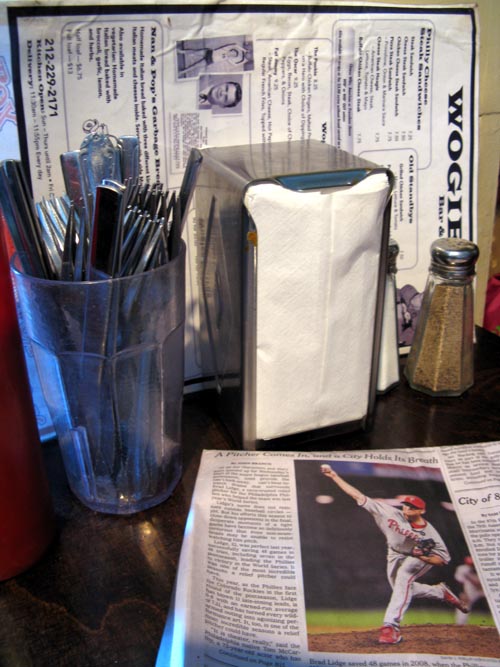 Wogie's Bar & Grill, 39 Greenwich Avenue, West Village, Manhattan, October 7, 2009