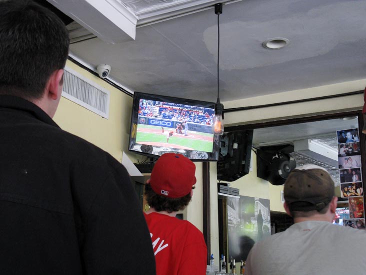 Wogie's Bar & Grill, 39 Greenwich Avenue, West Village, Manhattan, April 5, 2010