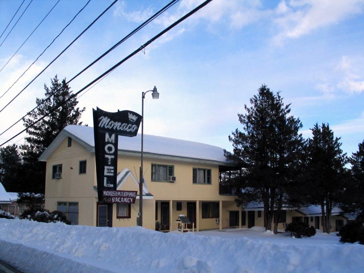 Monaco Motel, 3932 Lakeshore Drive, Diamond Point, New York