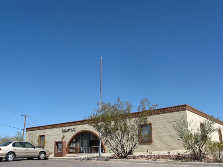 Black Canyon City Community Library, 34701 South Old Black Canyon Highway, Black Canyon City, Arizona
