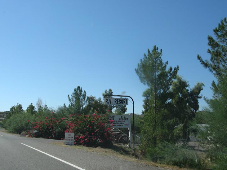 Bradshaw Mountain RV Resort, 33900 South Old Black Canyon Highway, Black Canyon City, Arizona