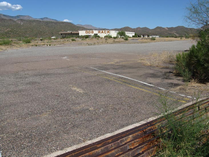 Black Canyon Greyhound Park, Old Black Canyon Highway, Black Canyon