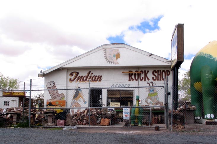 Rainbow Rock Shop, 101 Navajo Boulevard, Holbrook, Arizona