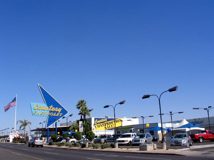 Courtesy Chevrolet, 1233 East Camelback Road, Phoenix, Arizona, April 18, 2008