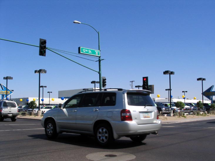 Courtesy Chevrolet, 1233 East Camelback Road, Phoenix, Arizona, April 18, 2008