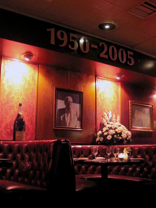 Durant's, 2611 North Central Avenue, Phoenix, Arizona, March 31, 2007