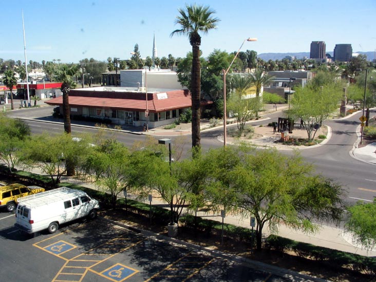 Richard and Susan Goldsmith Overlook, Phoenix Art Museum, 1625 North Central Avenue, Phoenix, Arizona, April 1, 2007