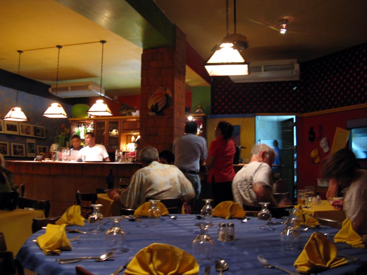 Wacky Wahoo's, #33B Palm Beach, Noord, Aruba