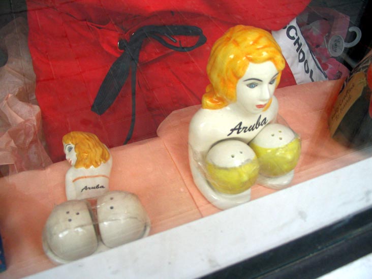 Aruba Salt and Pepper Shakers, Souvenir Store, Bayside Mall, Weststraat, Oranjestad, Aruba