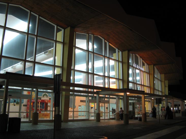 Queen Beatrix Airport/Aeropuerto Internacional Reina Beatrix, Aruba International Airport, Aruba